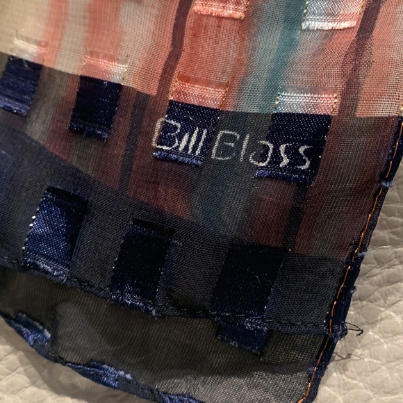 BILL BLASS SHEER LONG SCARF. - Picture 3 of 6